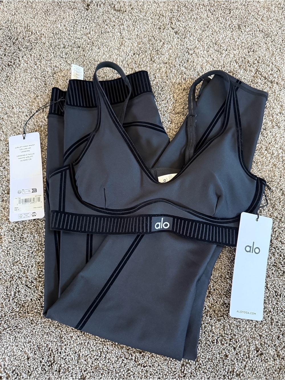 ALO Yoga Charcoal Gray Seamless Sports Bra with Black Trim